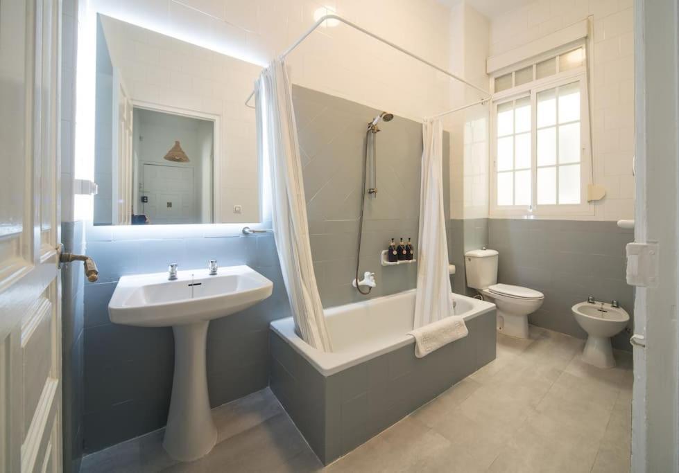 Apartment Mosaic Giralda Seville Ngoại thất bức ảnh